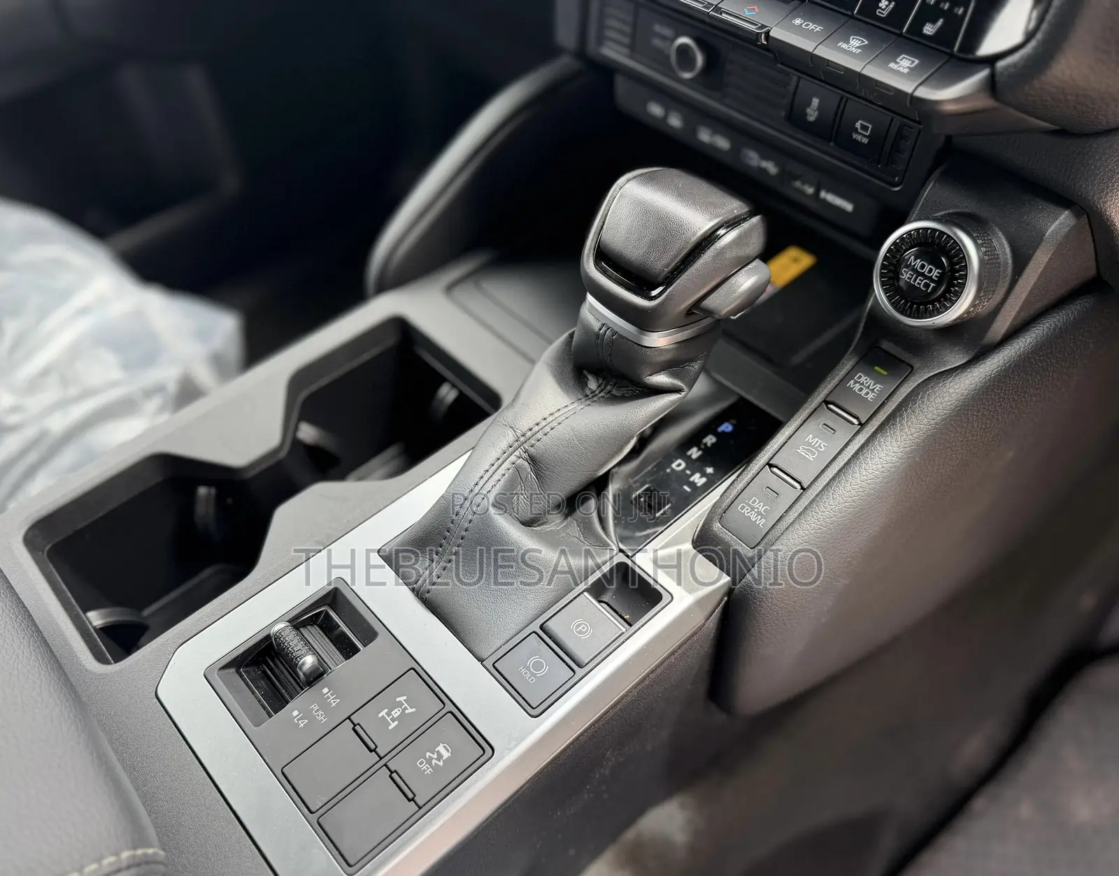 Toyota Land Cruiser Prado 2024 Silver