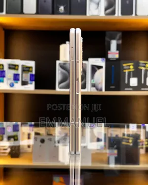 New Samsung Galaxy Z Fold 3 256 GB Silver