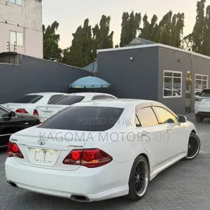 Toyota Crown 2008 White