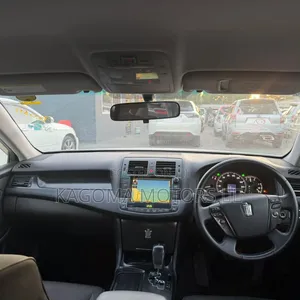 Toyota Crown 2008 White