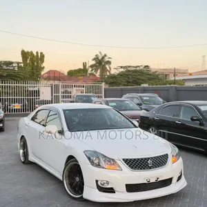 Toyota Crown 2008 White
