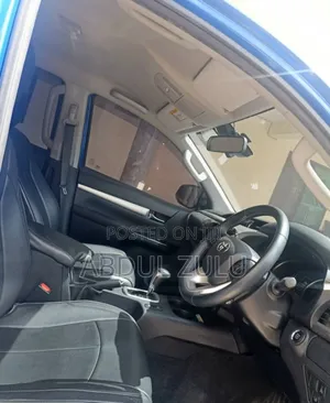 Toyota Hilux 2018 Blue