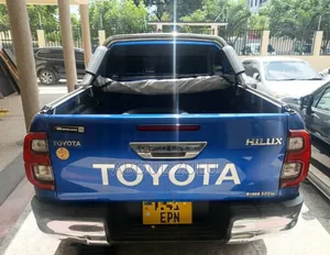 Toyota Hilux 2018 Blue