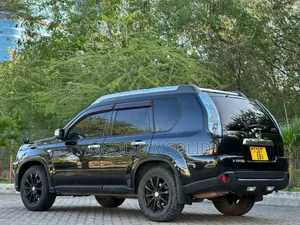 Nissan X-Trail 2010 Black