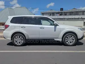 Subaru Forester 2.5X Limited 2012 White