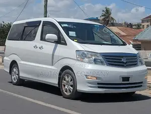 Toyota Noah 2.0 158hp AWD (8 Seater) 2007 White