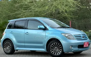 Toyota IST 2006 Blue