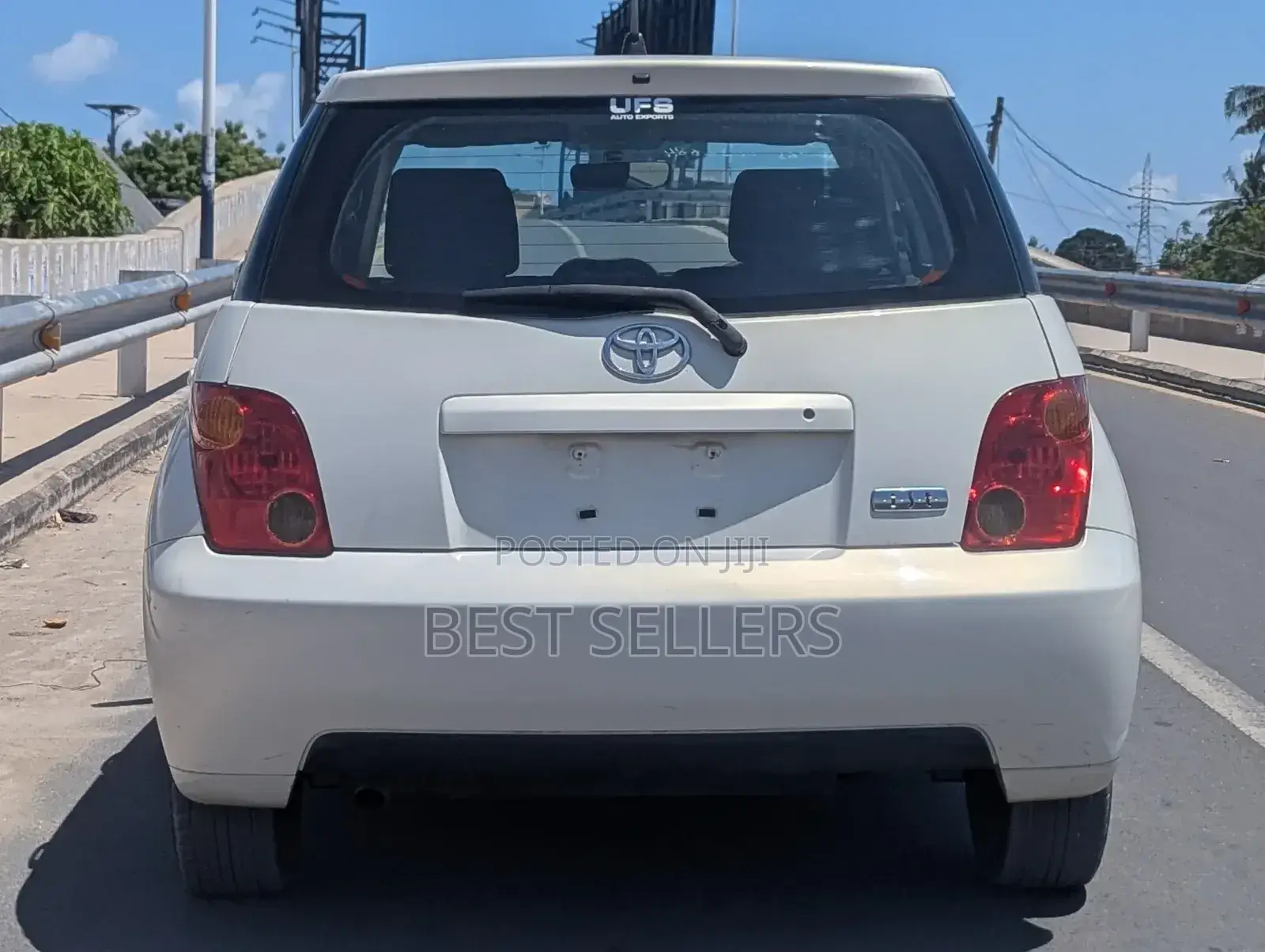 Toyota IST 2004 White