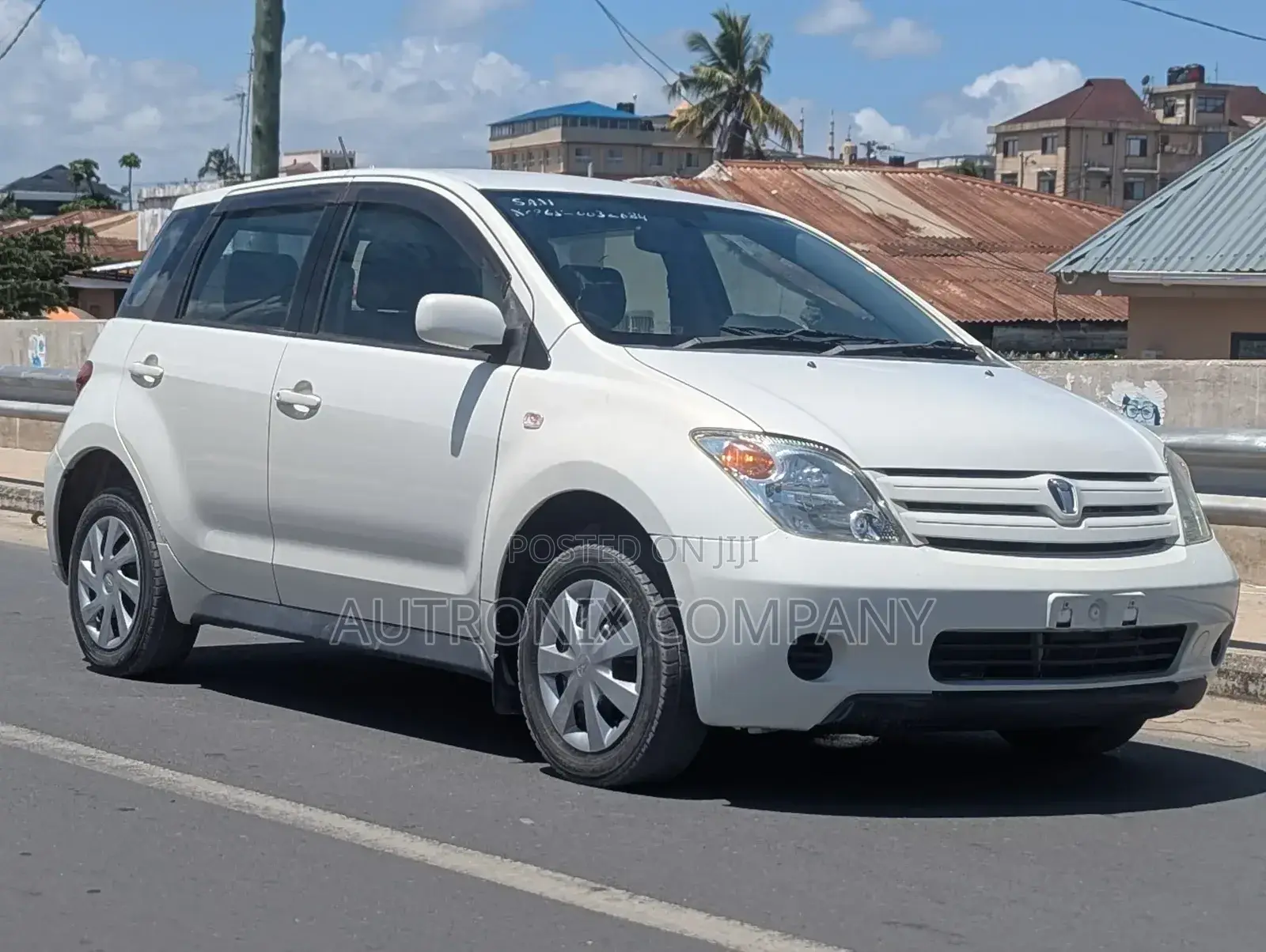 Toyota IST 2004 White