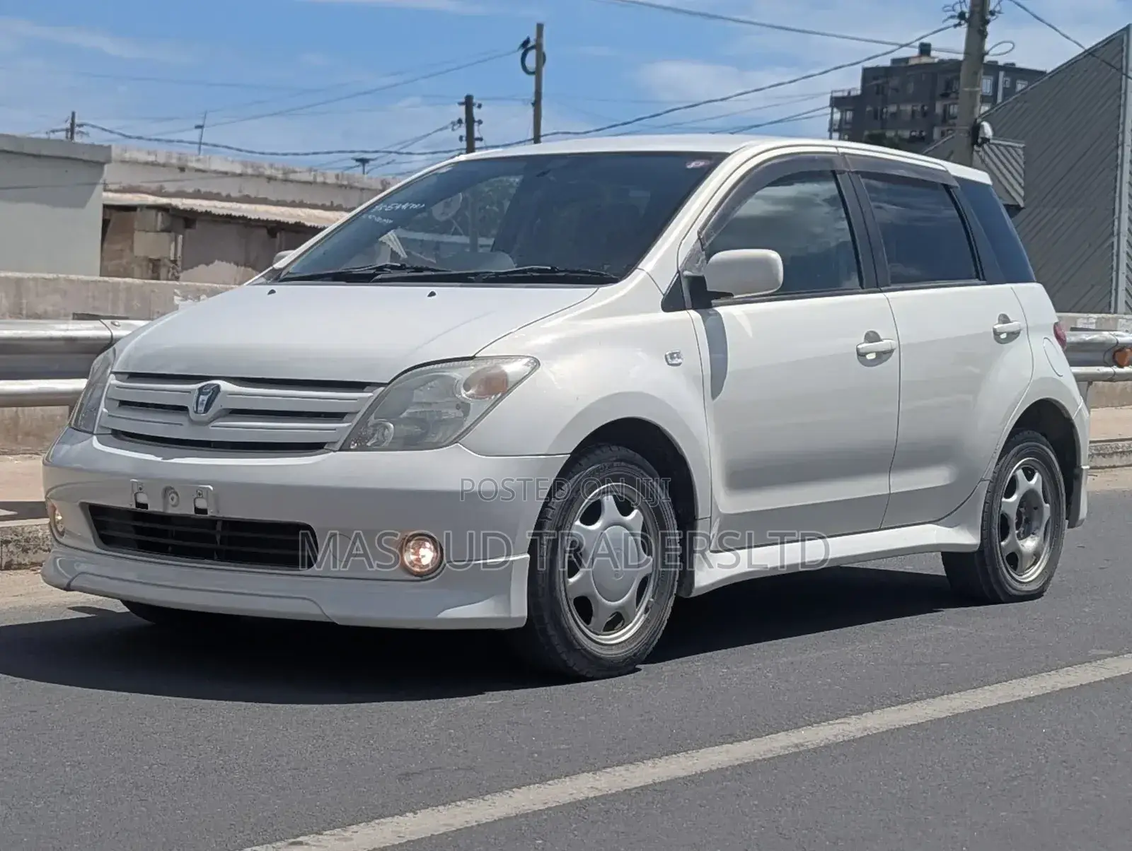 Toyota IST 2002