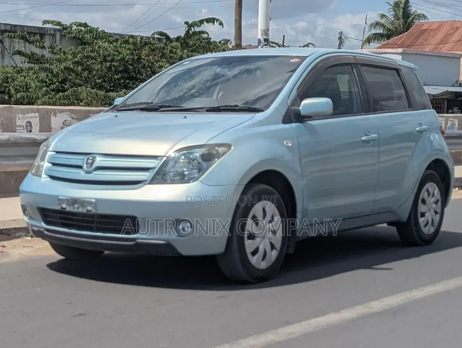 Toyota IST 2004 Blue
