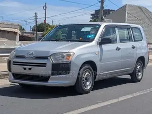 Toyota Succeed SV Premium 2016 Silver