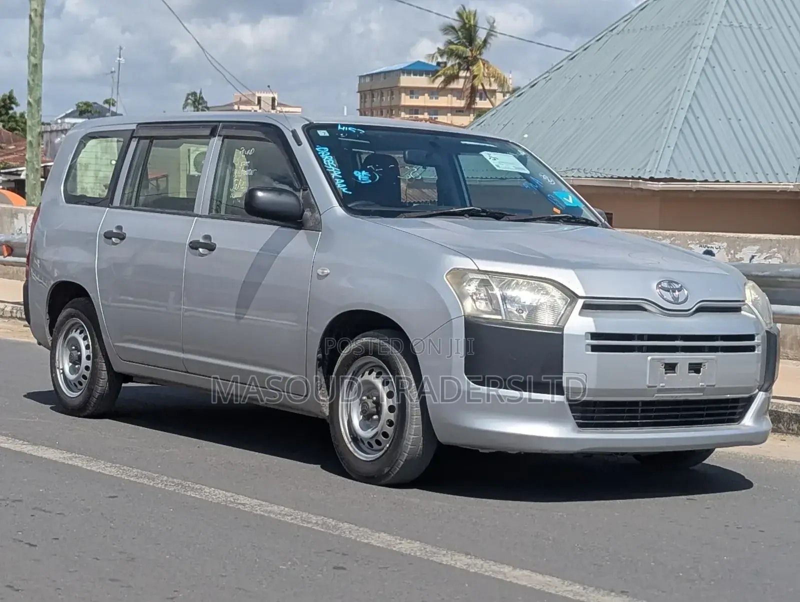 Toyota Succeed SV Premium 2016 Silver