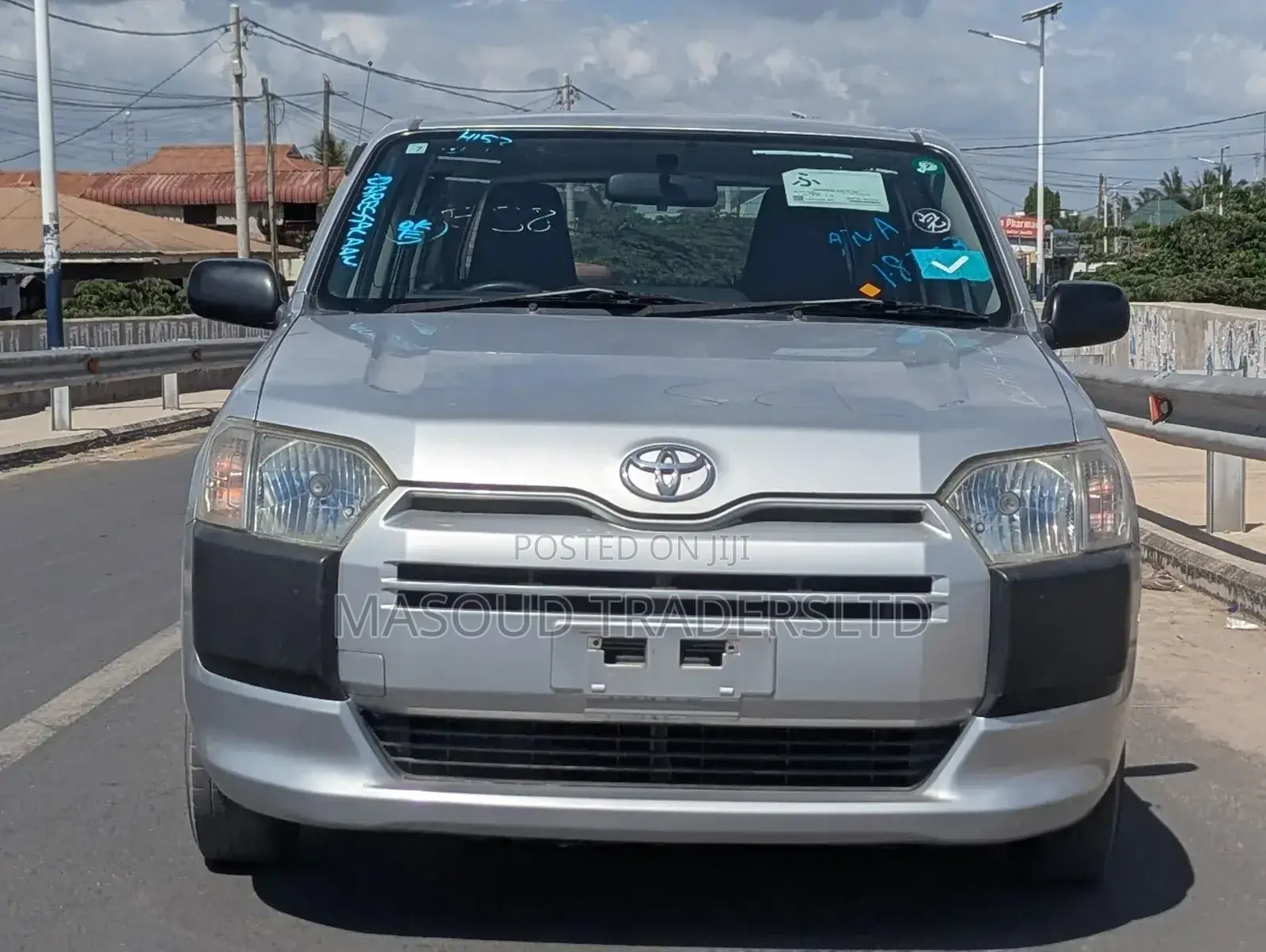 Toyota Succeed SV Premium 2016 Silver