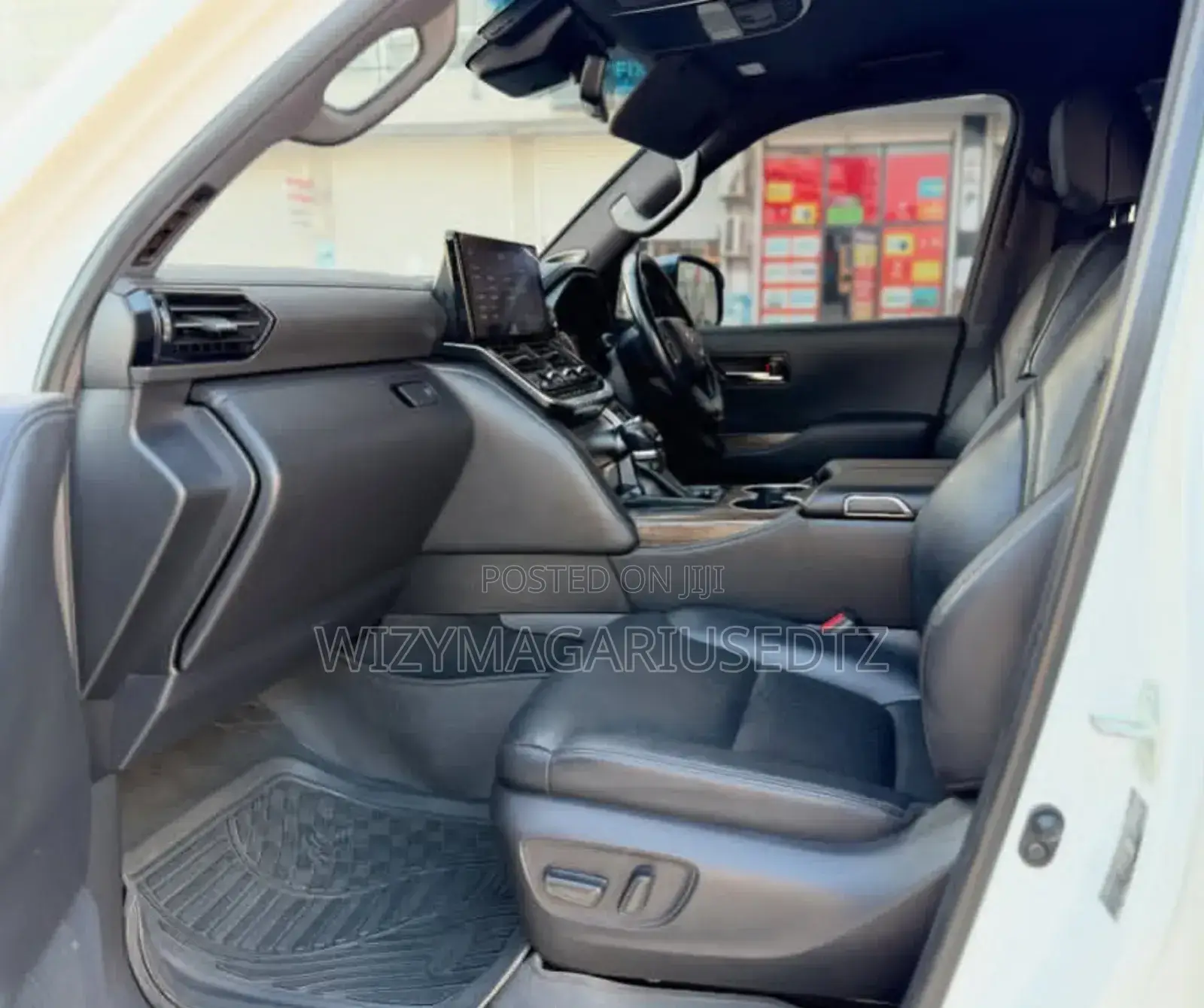 Toyota Land Cruiser 3.5 Petrol 4WD 2022 Off white