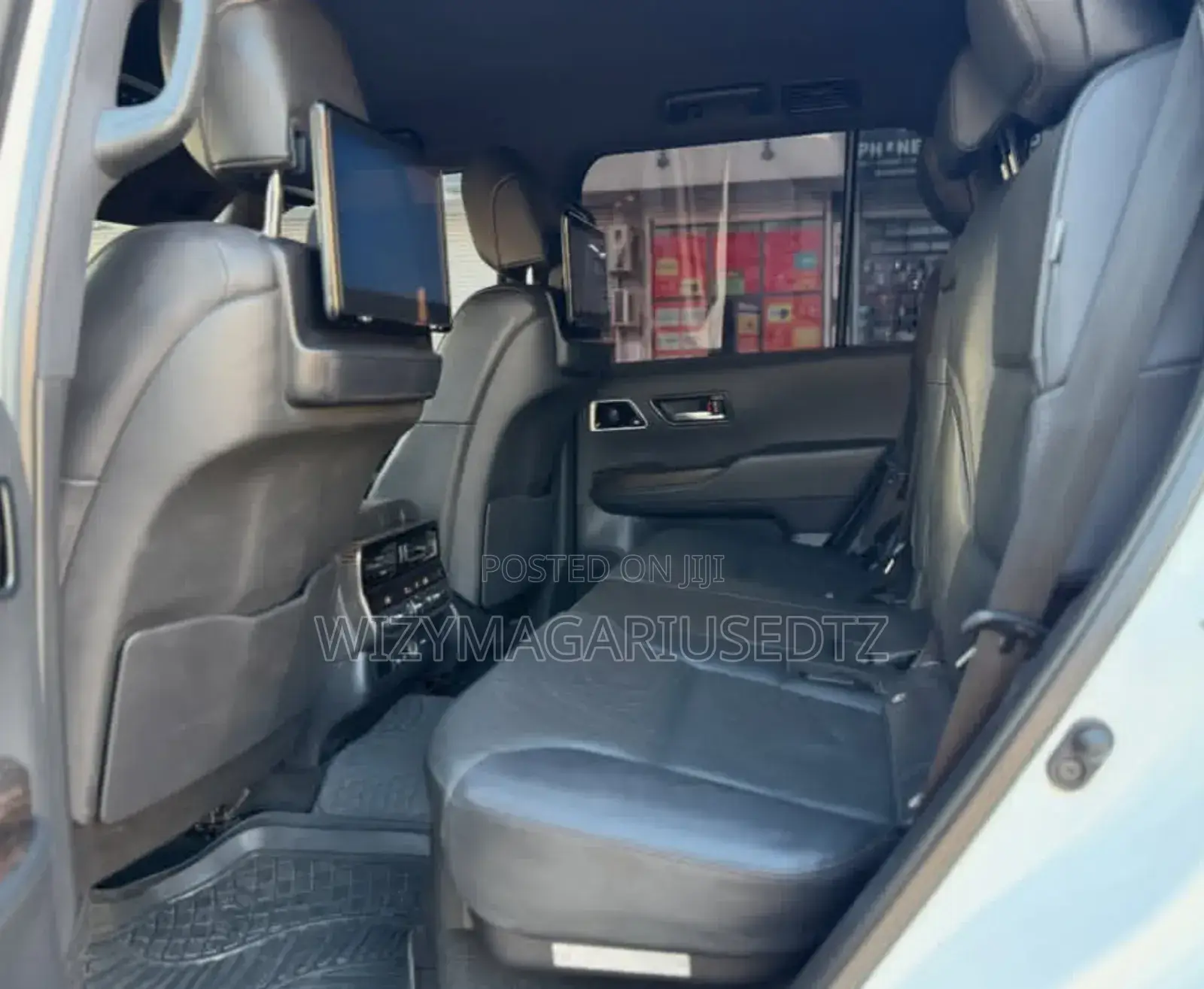 Toyota Land Cruiser 3.5 Petrol 4WD 2022 Off white