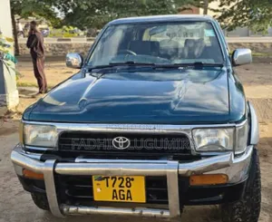 Toyota Hilux Surf 1997 Green