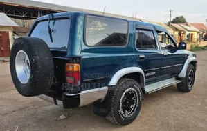 Toyota Hilux Surf 1997 Green