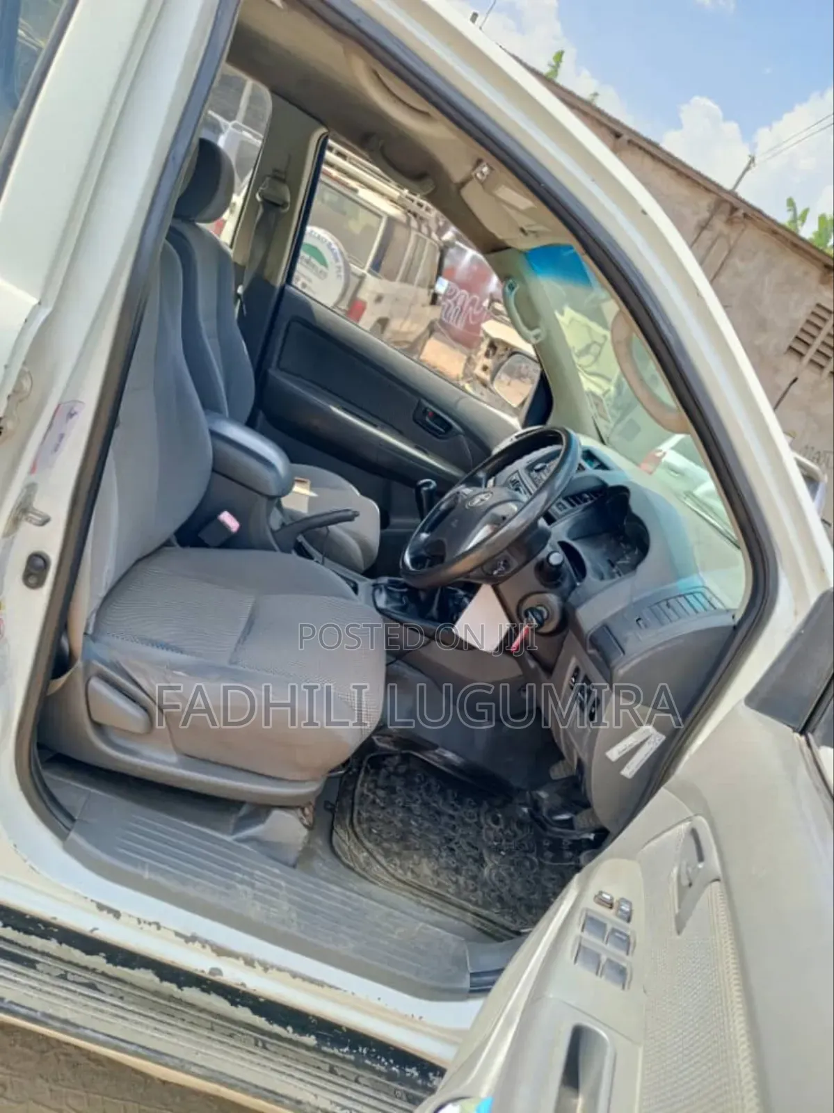 Toyota Hilux 2007 White