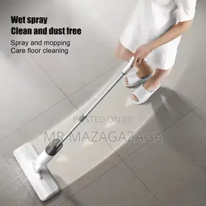 Spray Mop With Replacement Pads