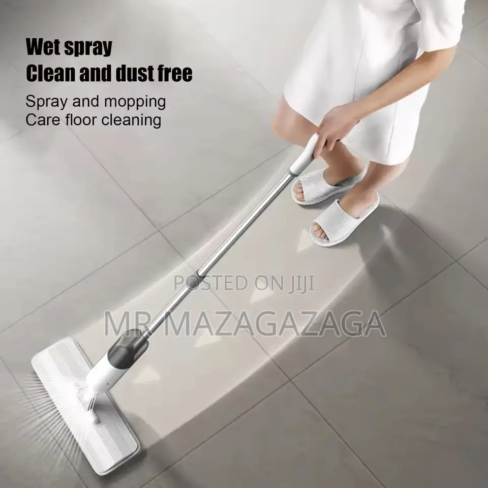 Spray Mop With Replacement Pads