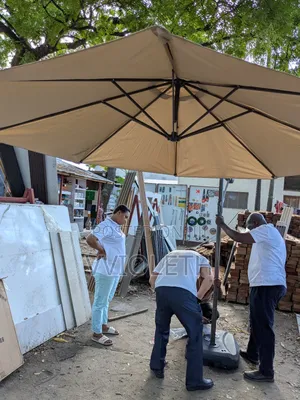 Mwamvuli Kwaajili Ya Sehemu Ya Mapumziko