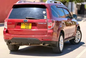 Subaru Forester 2011 Maroon