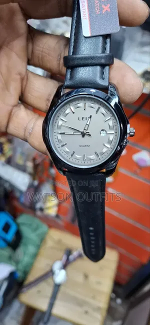Saa Za Leix Chambuu Za Mikanda Ya Leather or Ngozi
