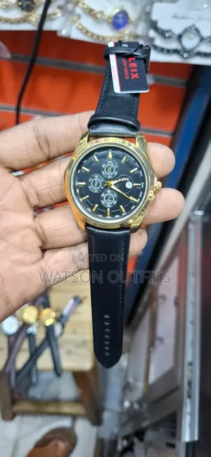 Saa Za Leix Chambuu Za Mikanda Ya Leather or Ngozi