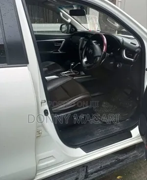 Toyota Fortuner 2018 White