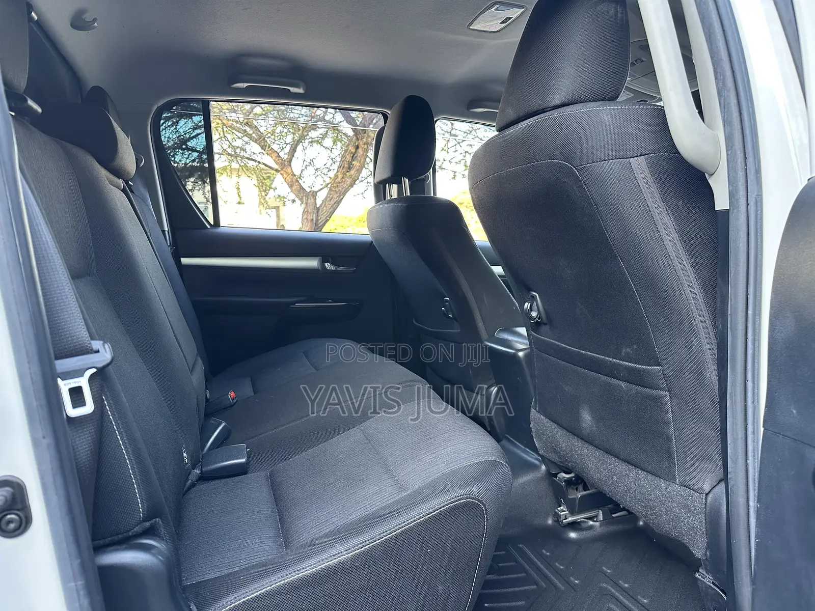 Toyota Hilux 2020 White