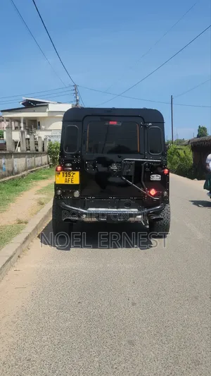 Land Rover Defender 1985 Black