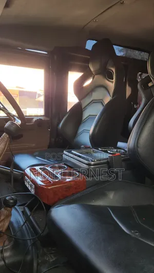 Land Rover Defender 1985 Black