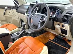 Toyota Land Cruiser Prado 2023 White