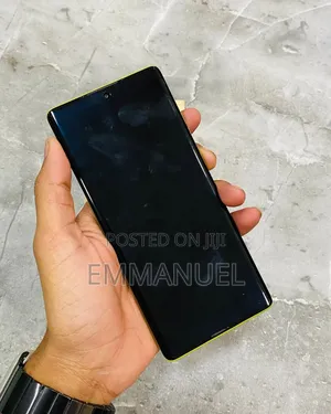 Motorola Moto G85 256 GB Purple