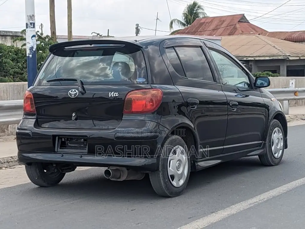 Toyota Vitz 1.3 FWD 3dr 2002 Black
