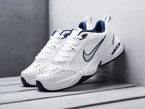 Air Nike Monarch Shoes