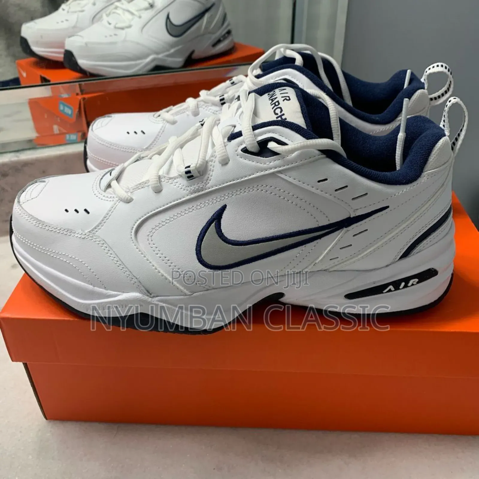 Air Nike Monarch Shoes