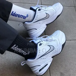 Air Nike Monarch Shoes