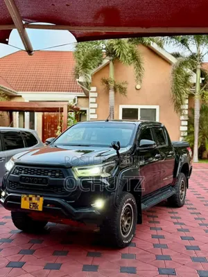 Toyota Hilux 2019 Black