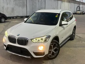 BMW X1 sDrive28i 4dr SUV (2.0L 4cyl Turbo 8A) 2015 White