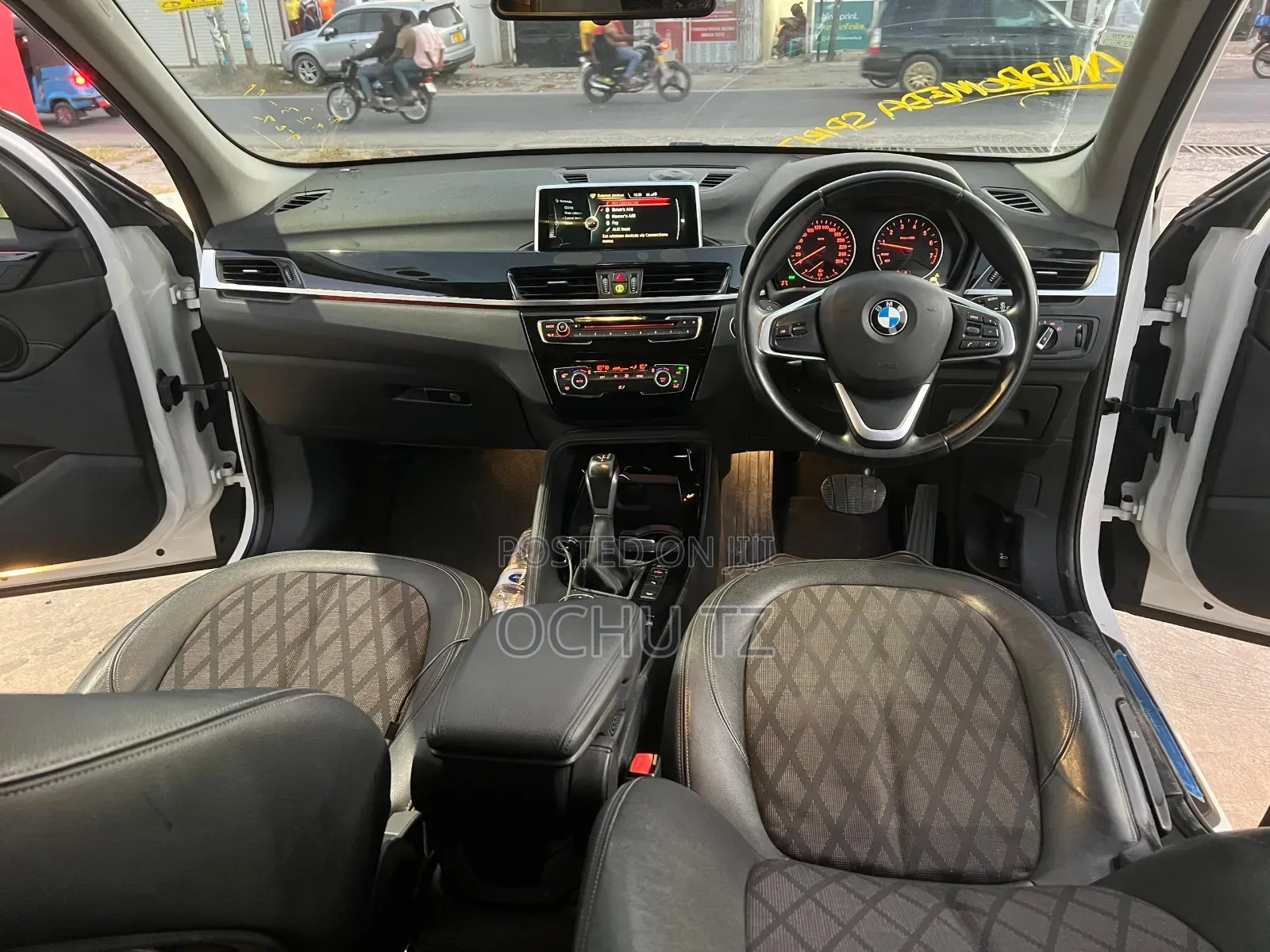 BMW X1 sDrive28i 4dr SUV (2.0L 4cyl Turbo 8A) 2015 White