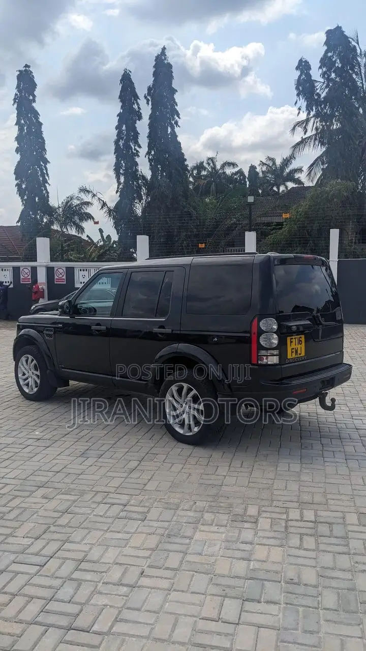 Land Rover Discovery 2016 Black