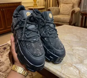Versace Shoes Available Quality