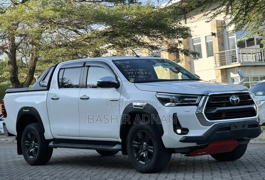 Toyota Hilux 2.4 Diesel 2020 White
