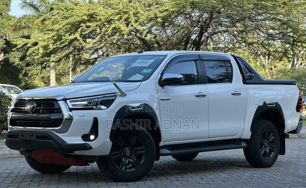 Toyota Hilux 2.4 Diesel 2020 White
