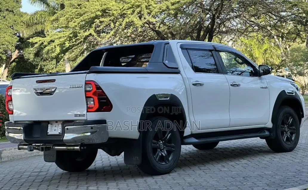 Toyota Hilux 2.4 Diesel 2020 White