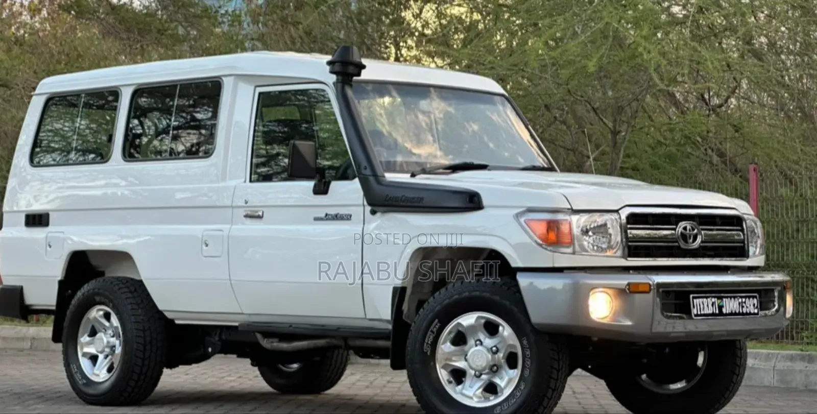 Toyota Land Cruiser 2015 White