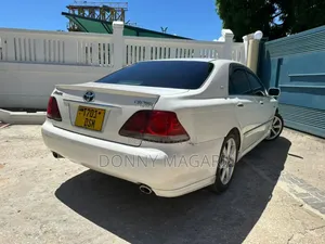 Toyota Crown 2007 White