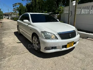 Toyota Crown 2007 White